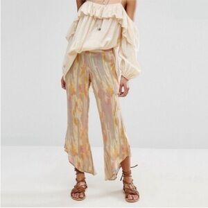 Free People NWT Dancing Days Pants Women’s Size Medium Cream Pink‎ Cropped Flare
